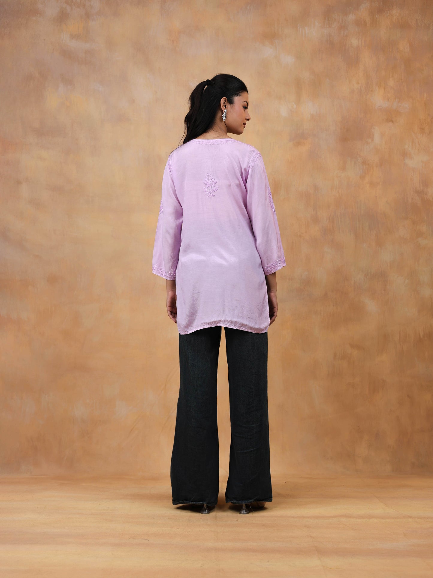 Muslin Short Chikankari Kurti