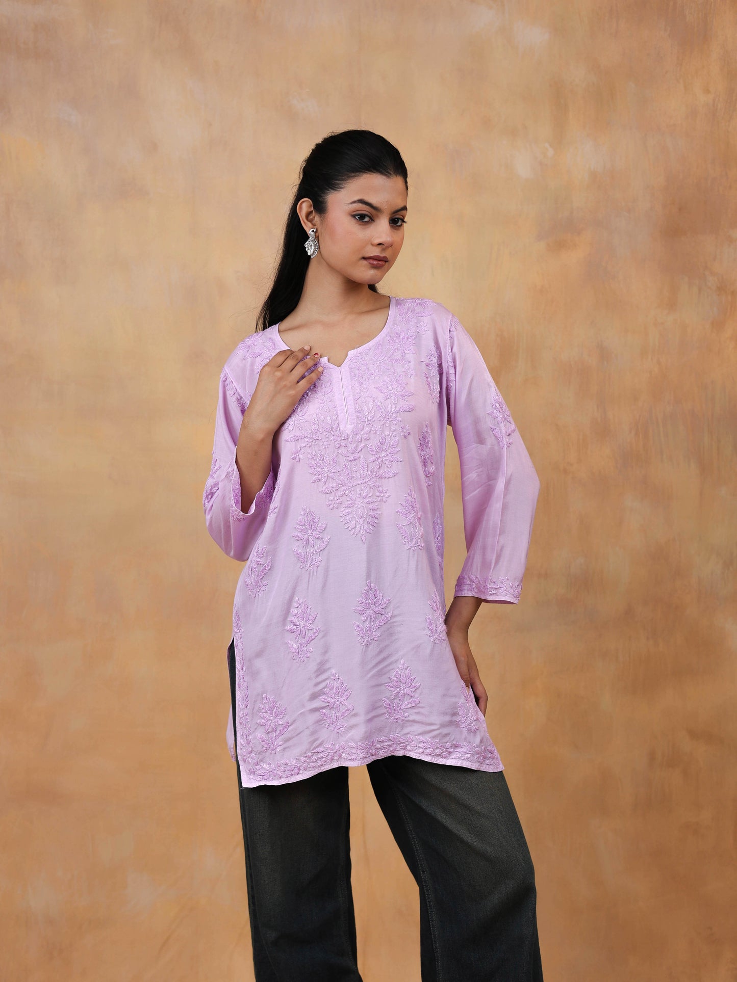 Muslin Short Chikankari Kurti