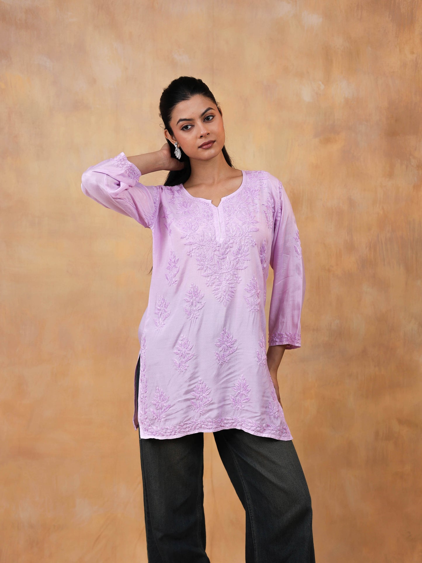 Muslin Short Chikankari Kurti