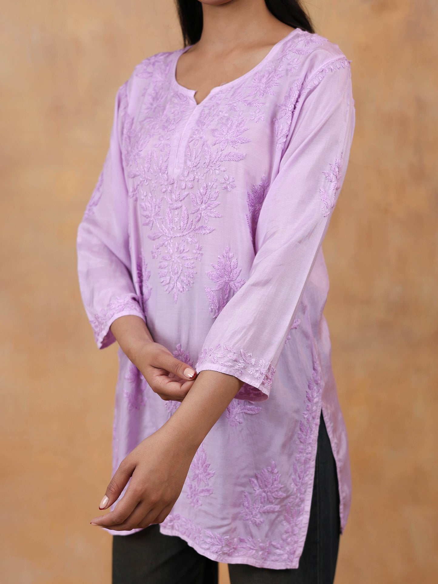 Muslin Short Chikankari Kurti